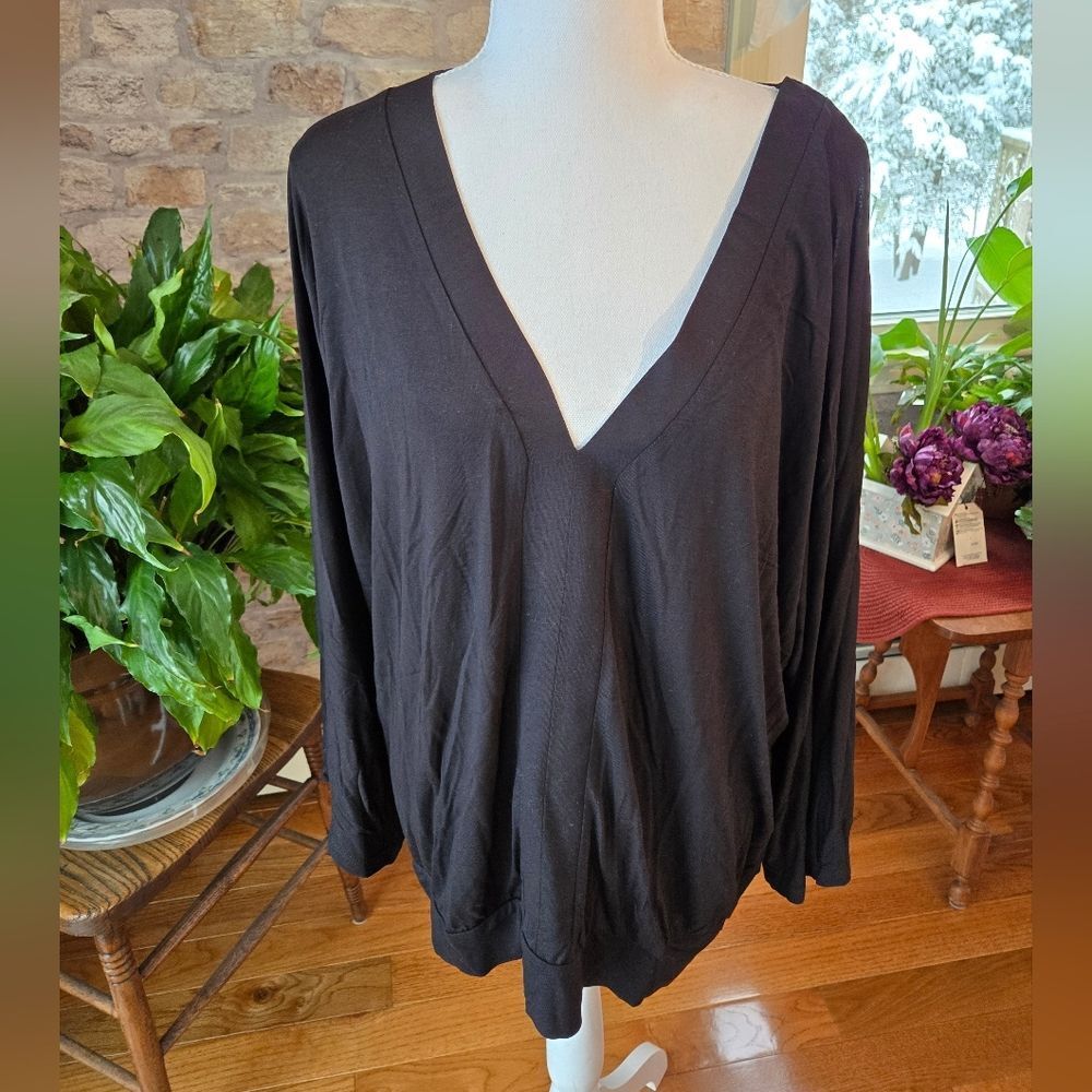 VENUS Black Women's Tunic Top